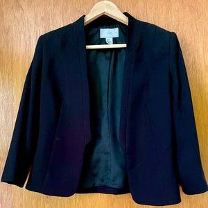 Black H&M No fitted Blazer US 8 good condition